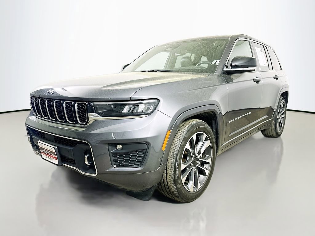 Used 2022 Jeep Grand Cherokee Overland image 3