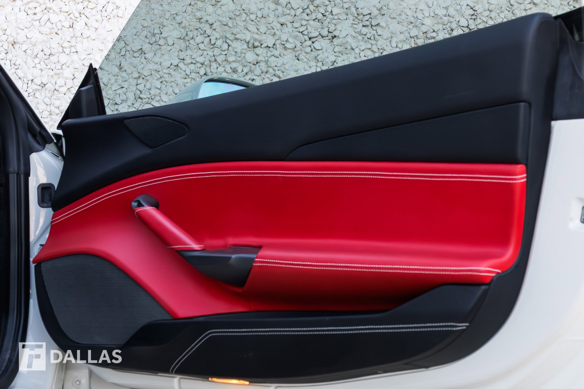 Used 2019 Ferrari 488 GTB image 31