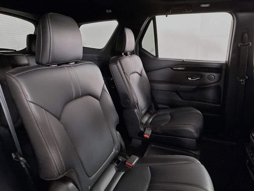 Used 2023 Honda Pilot TrailSport image 38