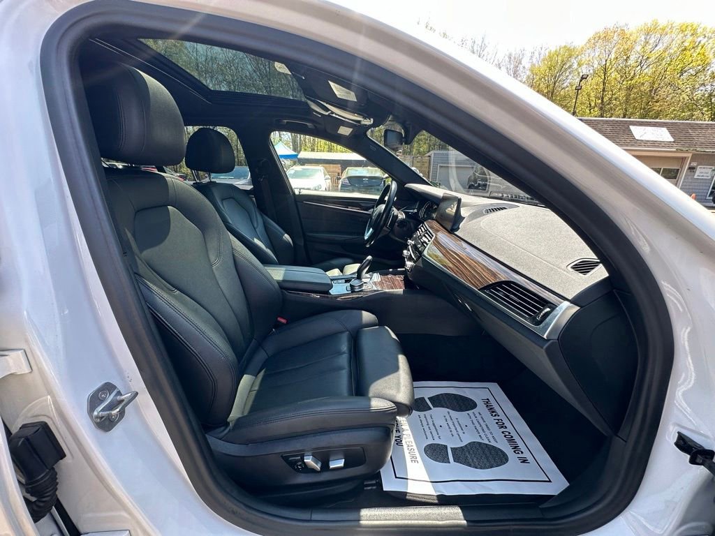 Used 2019 BMW 530i xDrive w/ Convenience Package AWD/4WD image 23