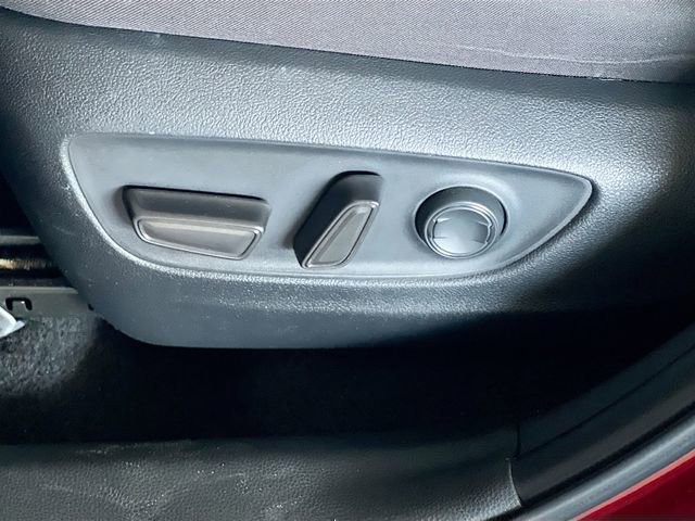 Used 2022 Toyota RAV4 XLE image 12