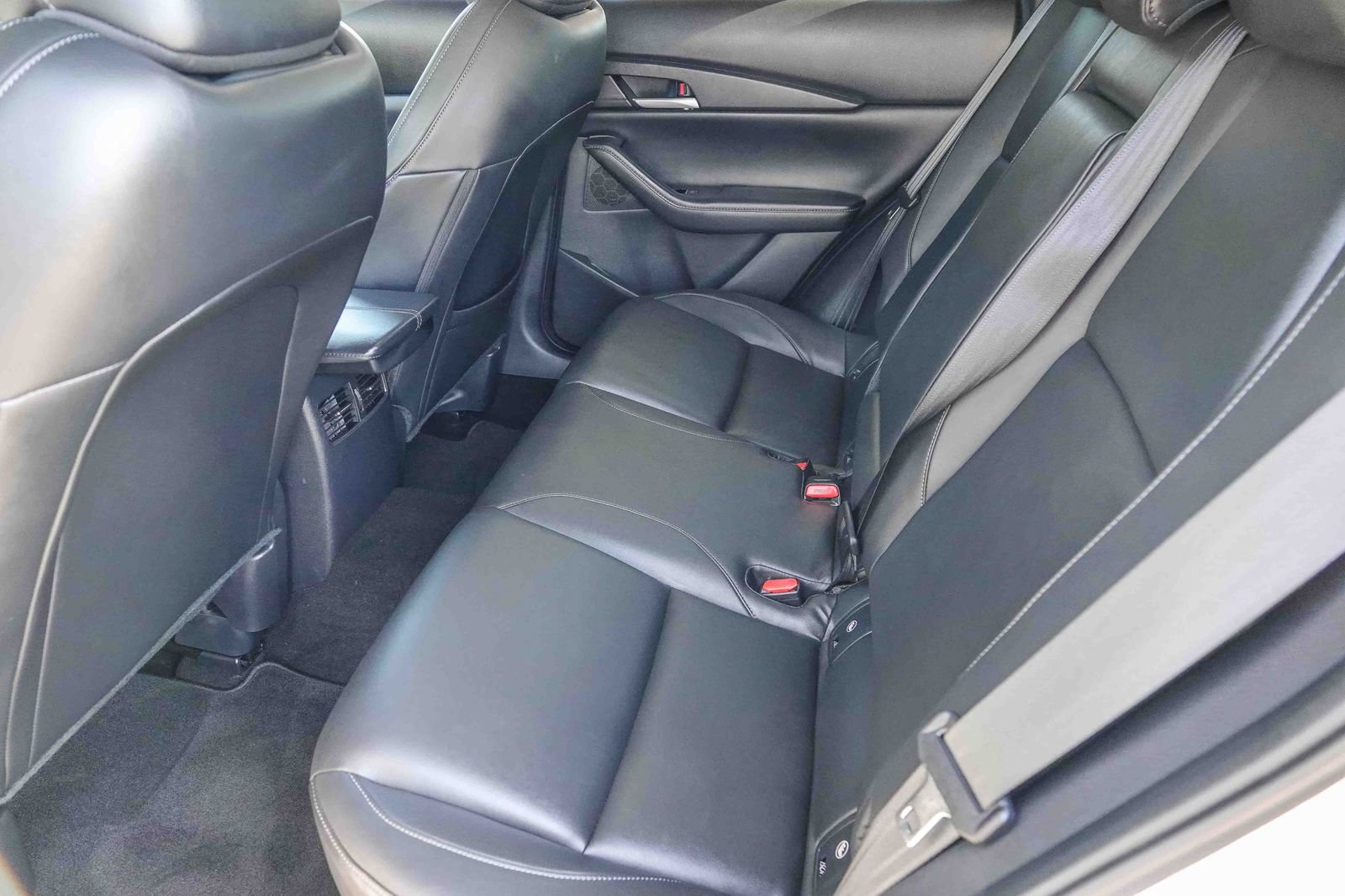 Used 2022 MAZDA CX-30 AWD 2.5 S w/ Select Package image 22