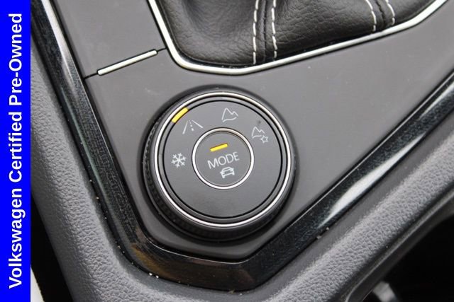 Used 2025 Volkswagen Taos S image 39