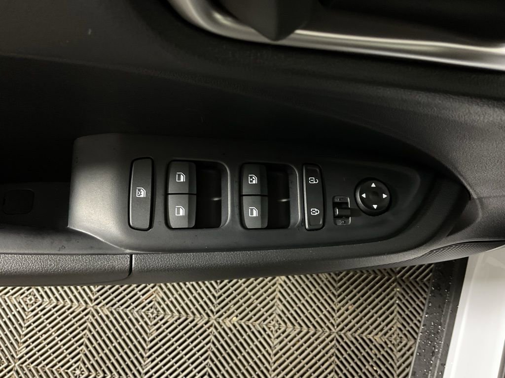 New 2026 Hyundai Venue SEL FWD image 20