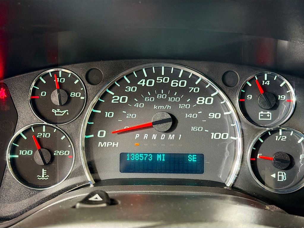 Used 2018 Chevrolet Express 3500 LT w/ LT Preferred Equipment Group RWD image 15
