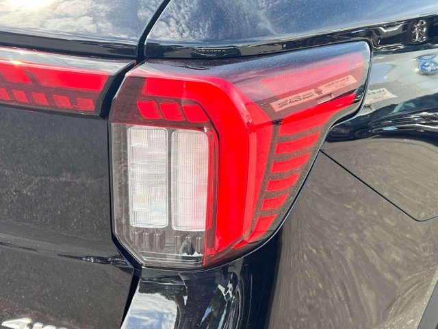 Used 2026 Ford Explorer Active AWD/4WD image 13