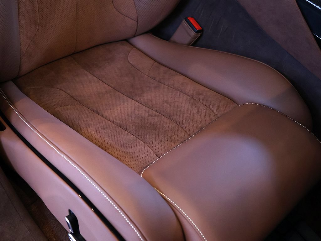 Certified 2025 Ferrari Purosangue AWD/4WD image 16