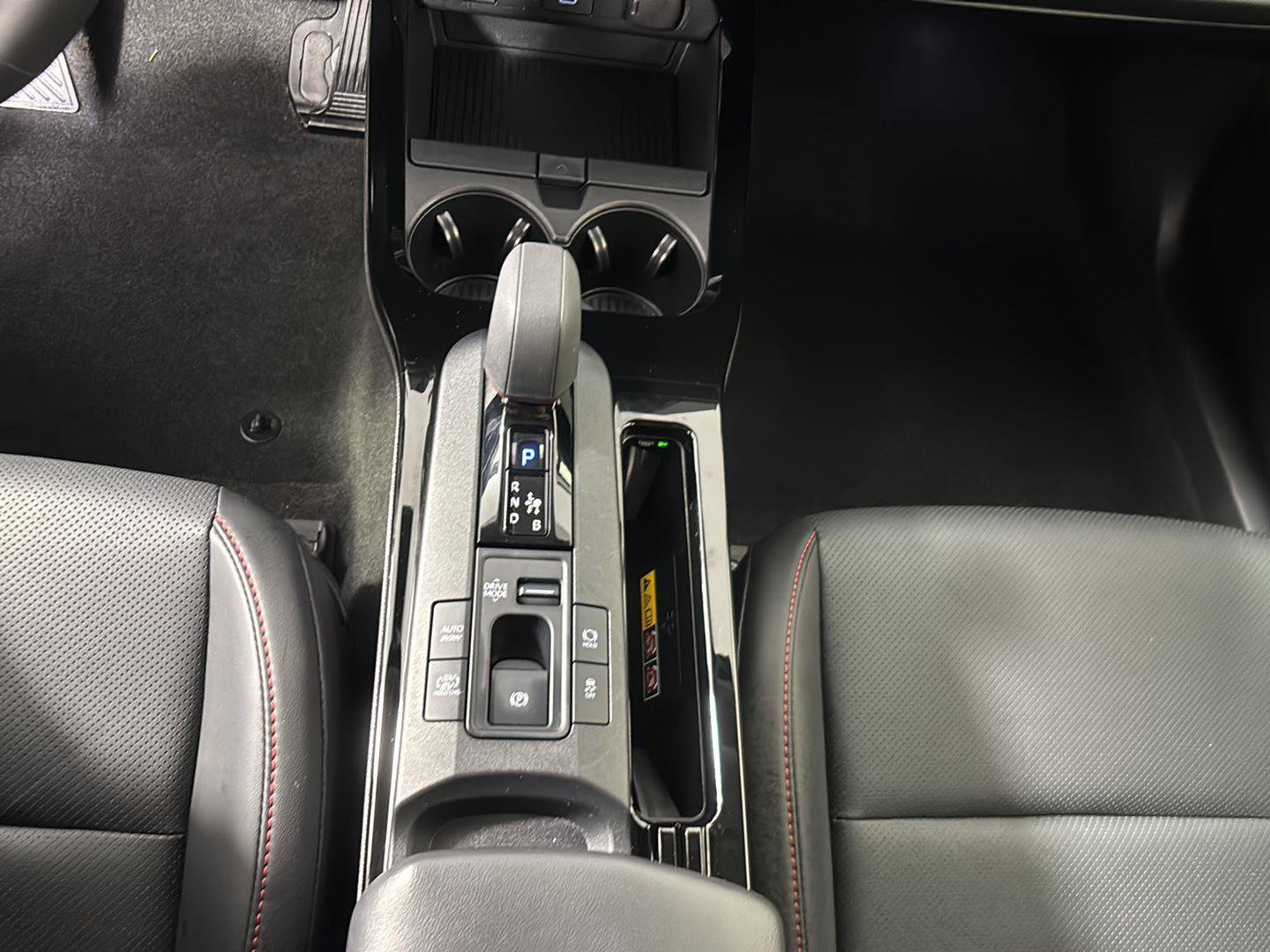 Used 2025 Toyota Prius Plug-In Hybrid FWD image 34
