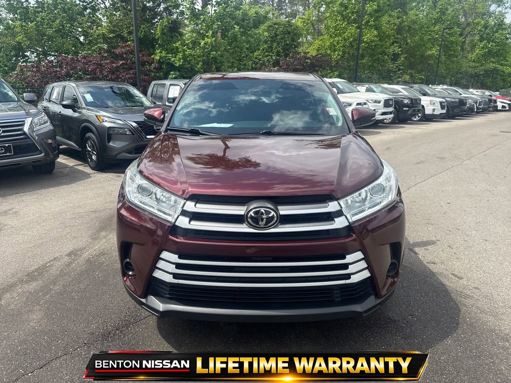 Used 2019 Toyota Highlander LE FWD image 9