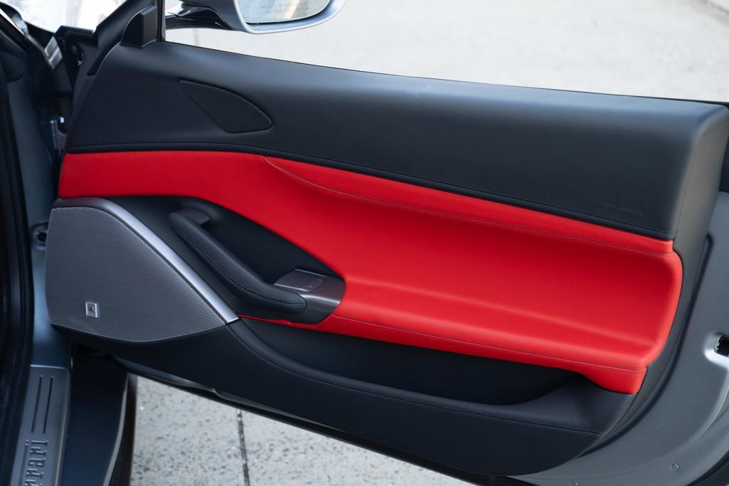 Certified 2022 Ferrari Portofino M image 55