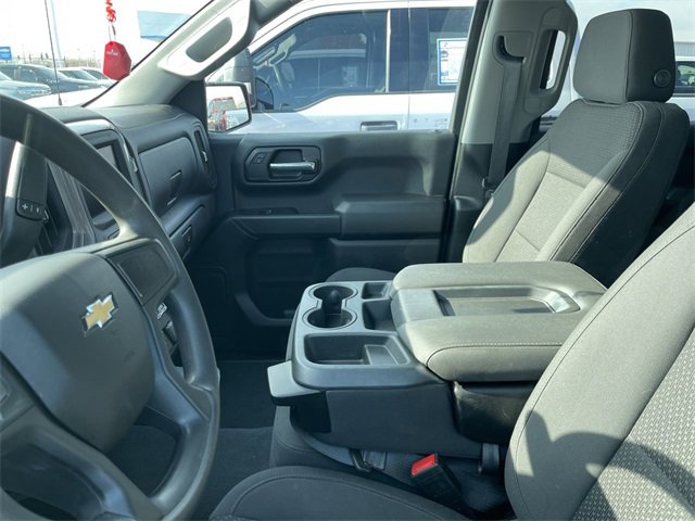 Used 2022 Chevrolet Silverado 1500 Custom image 3
