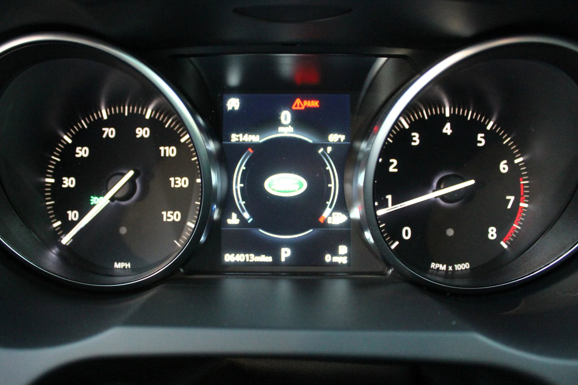 Used 2018 Land Rover Range Rover Evoque SE Sport Utility 4D image 18