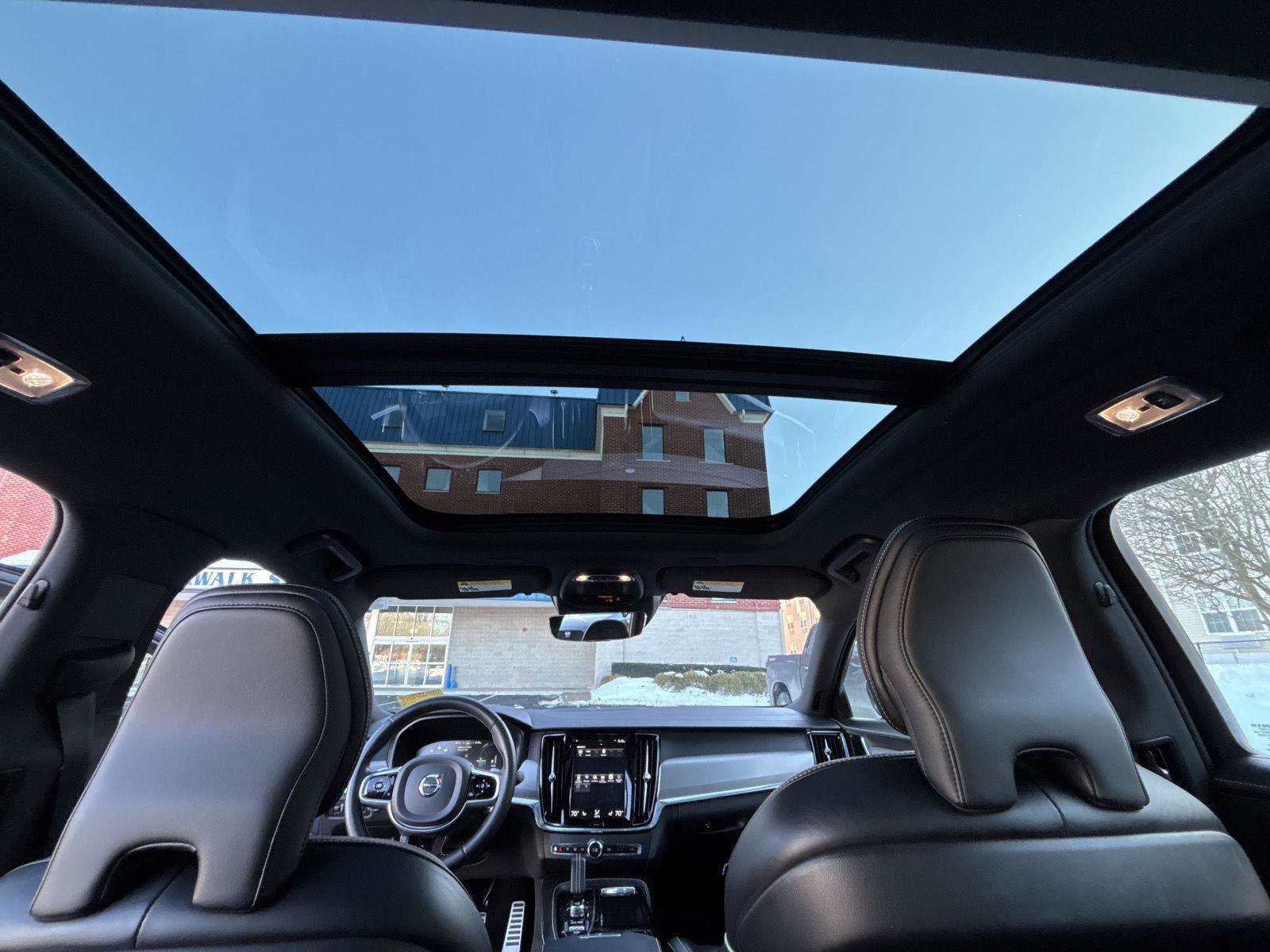 Used 2020 Volvo S90 T8 Inscription image 26