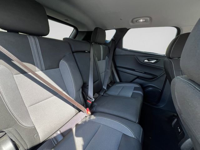 Used 2025 Chevrolet Blazer LT FWD image 29