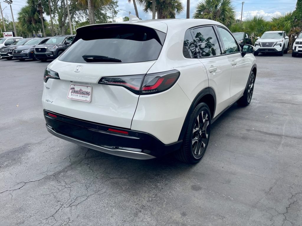 Used 2026 Honda HR-V EX-L image 6
