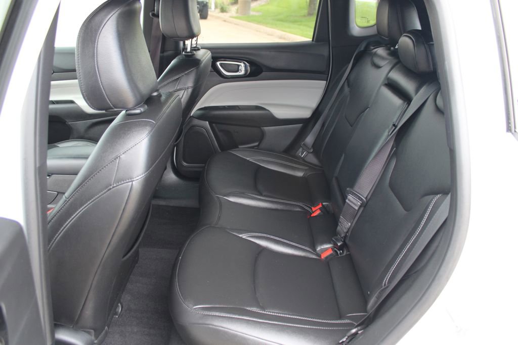 Used 2025 Jeep Compass Limited AWD/4WD image 7