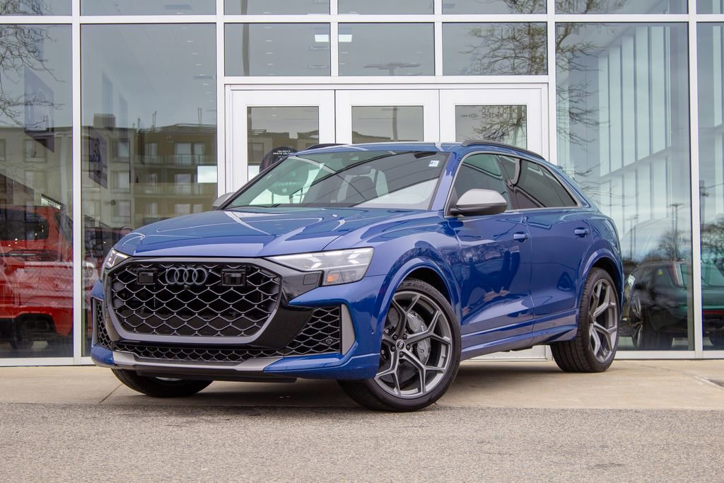 Used 2025 Audi RS Q8 performance