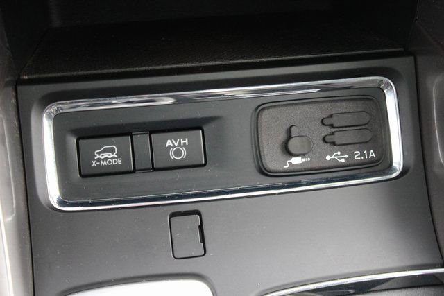 Used 2019 Subaru Ascent Limited image 9