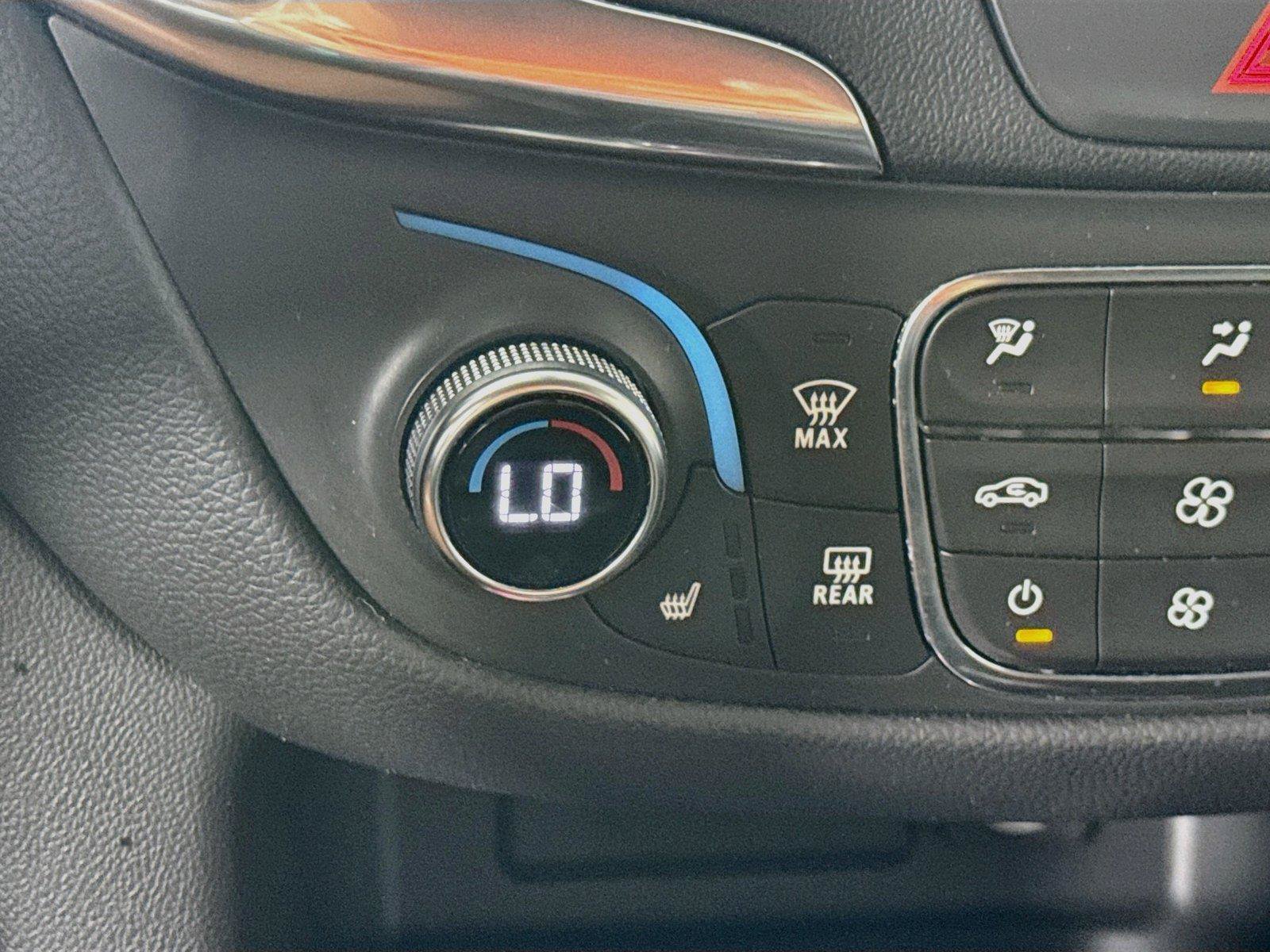 Used 2021 Chevrolet Equinox LT AWD/4WD image 13
