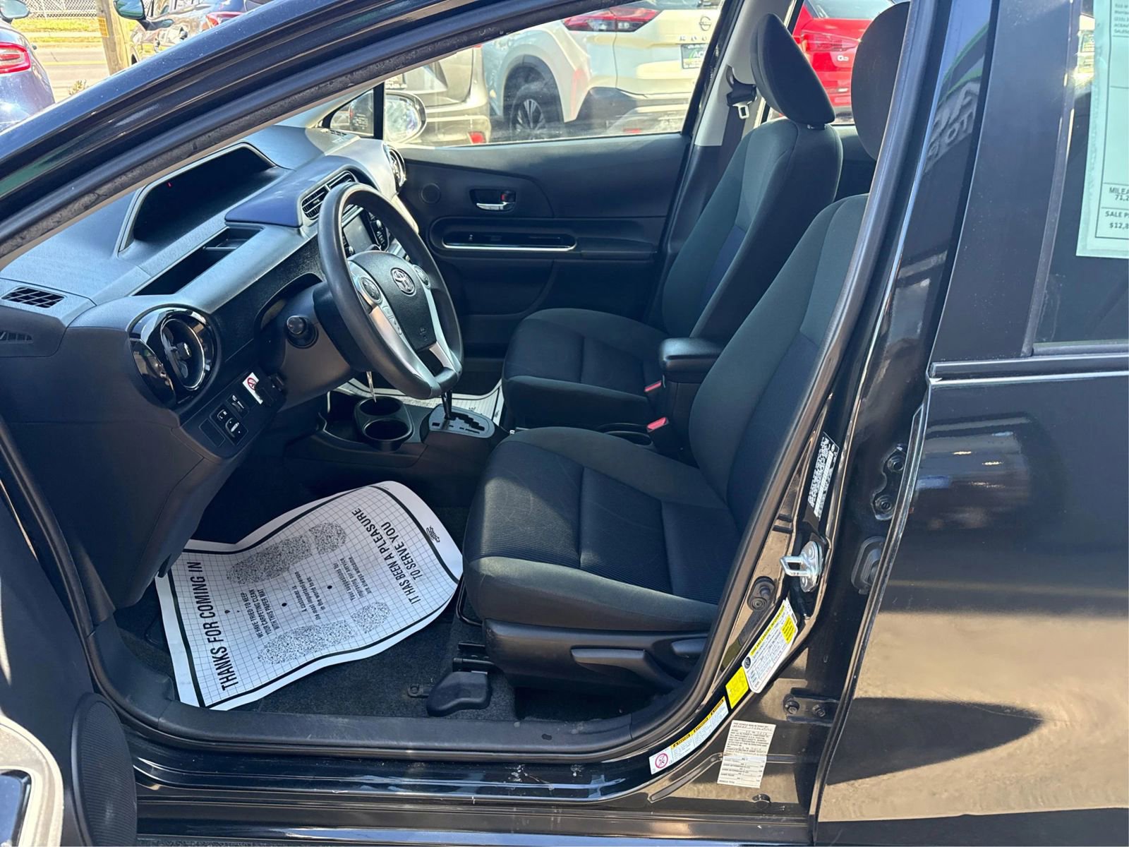 Used 2016 Toyota Prius C Two image 9