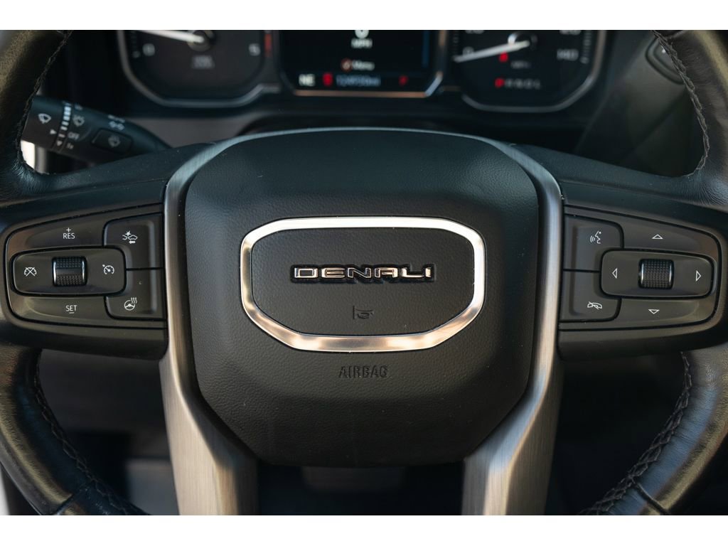 Used 2022 GMC Sierra 2500 Denali w/ Denali Ultimate Package AWD/4WD image 18