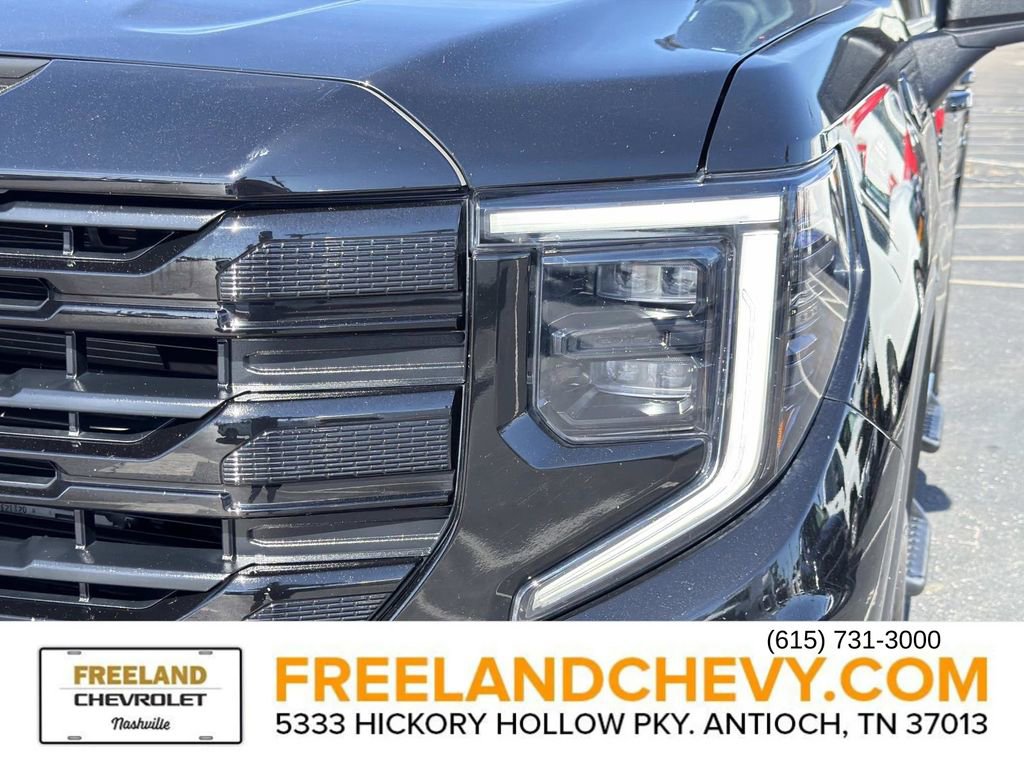 Used 2023 GMC Sierra 1500 Elevation AWD/4WD image 10