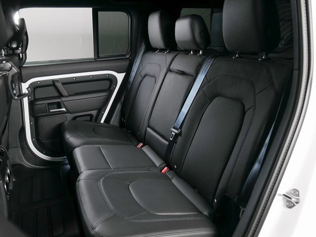 New 2026 Land Rover Defender 110 X-Dynamic SE AWD/4WD image 5