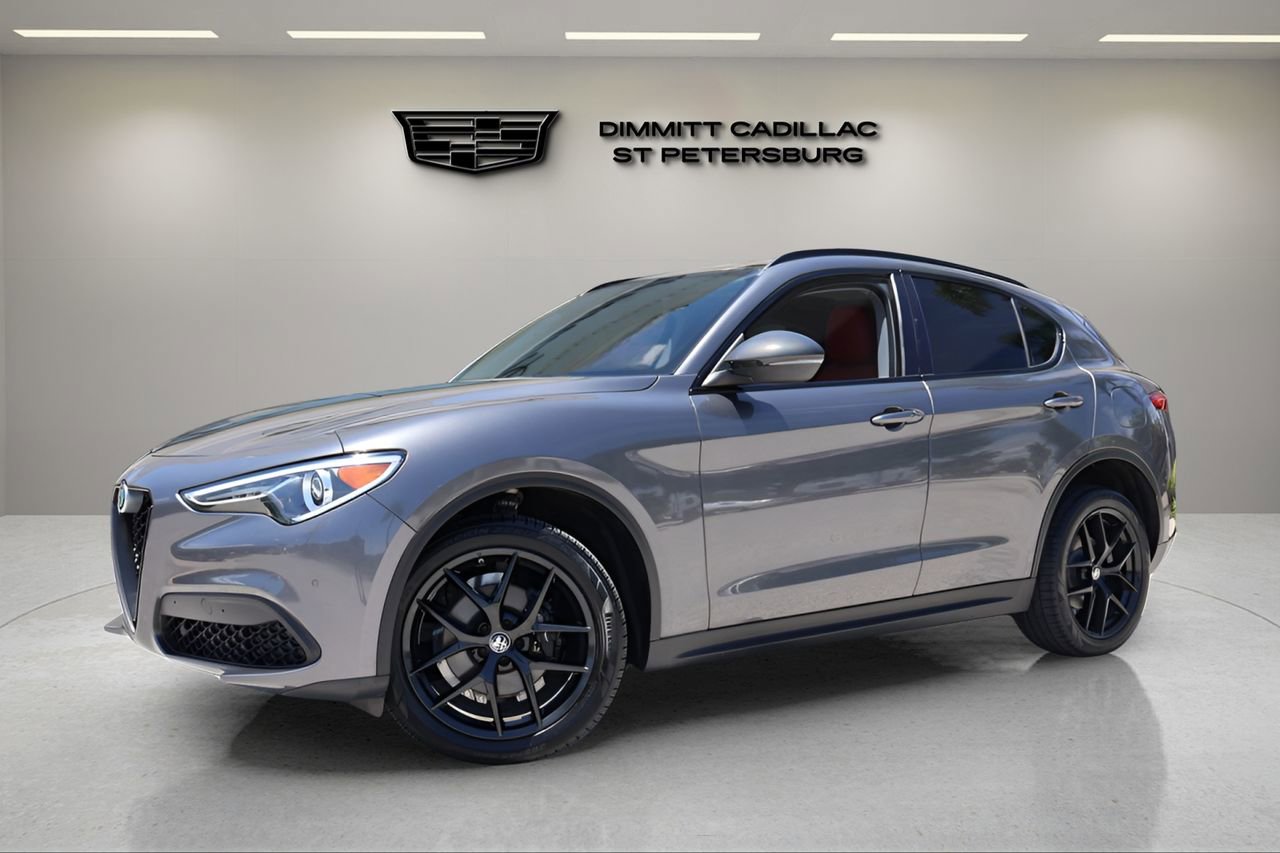 Used 2020 Alfa Romeo Stelvio w/ Nero Edizione