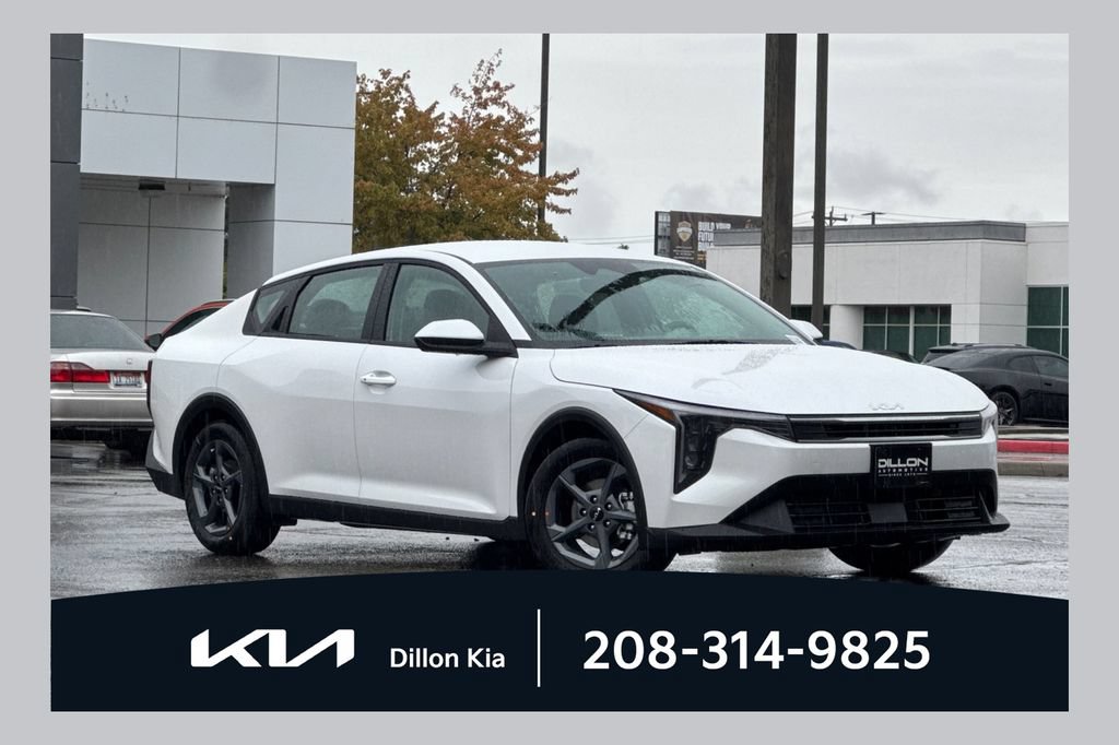 New 2026 Kia K4 FWD 360° Tour