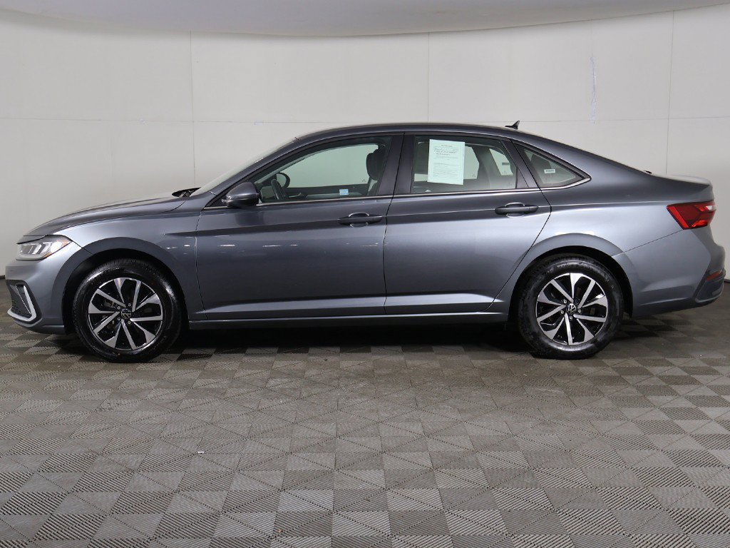 Used 2025 Volkswagen Jetta S FWD image 16