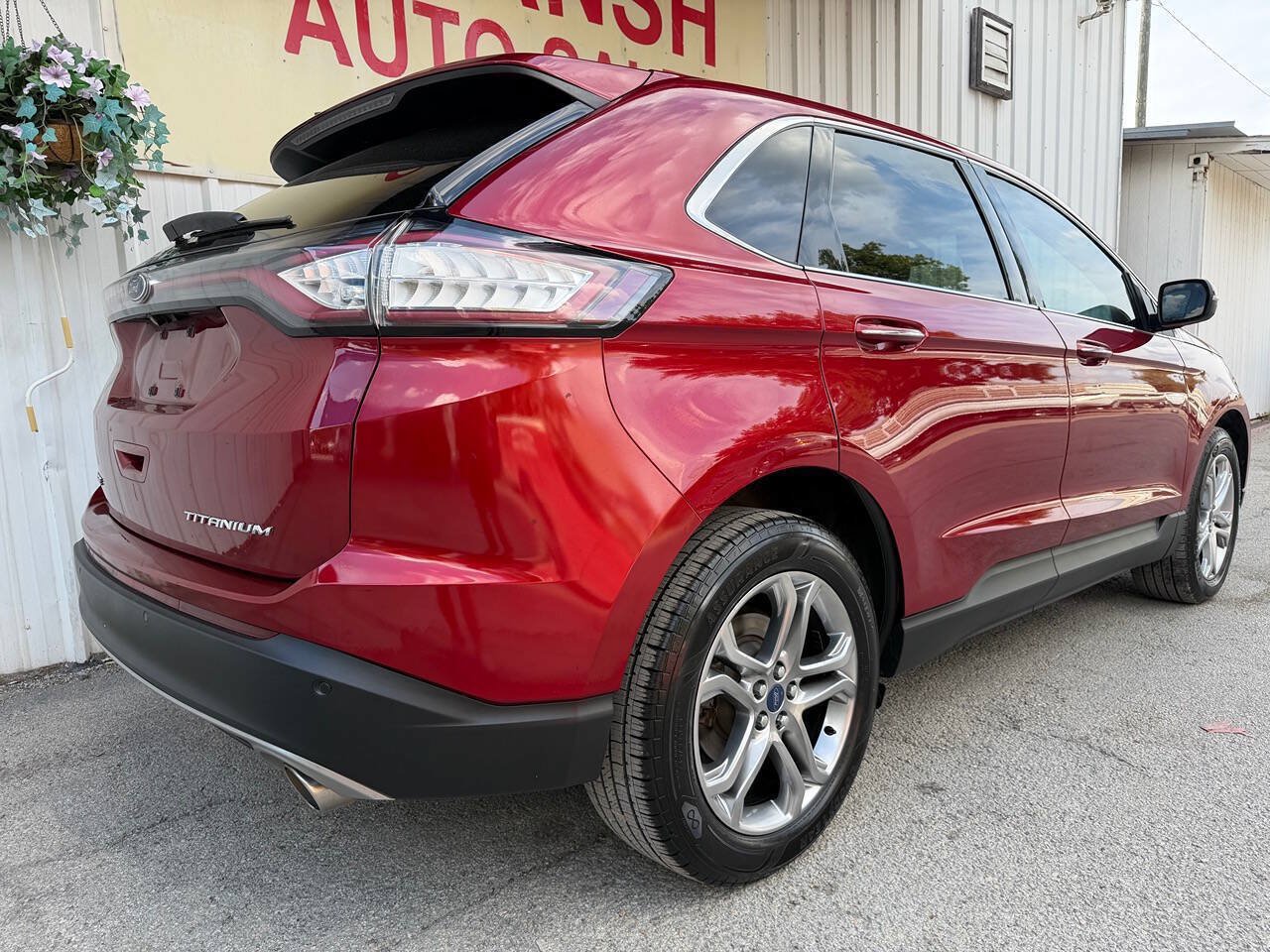 Used 2015 Ford Edge Titanium w/ Equipment Group 301A FWD image 4
