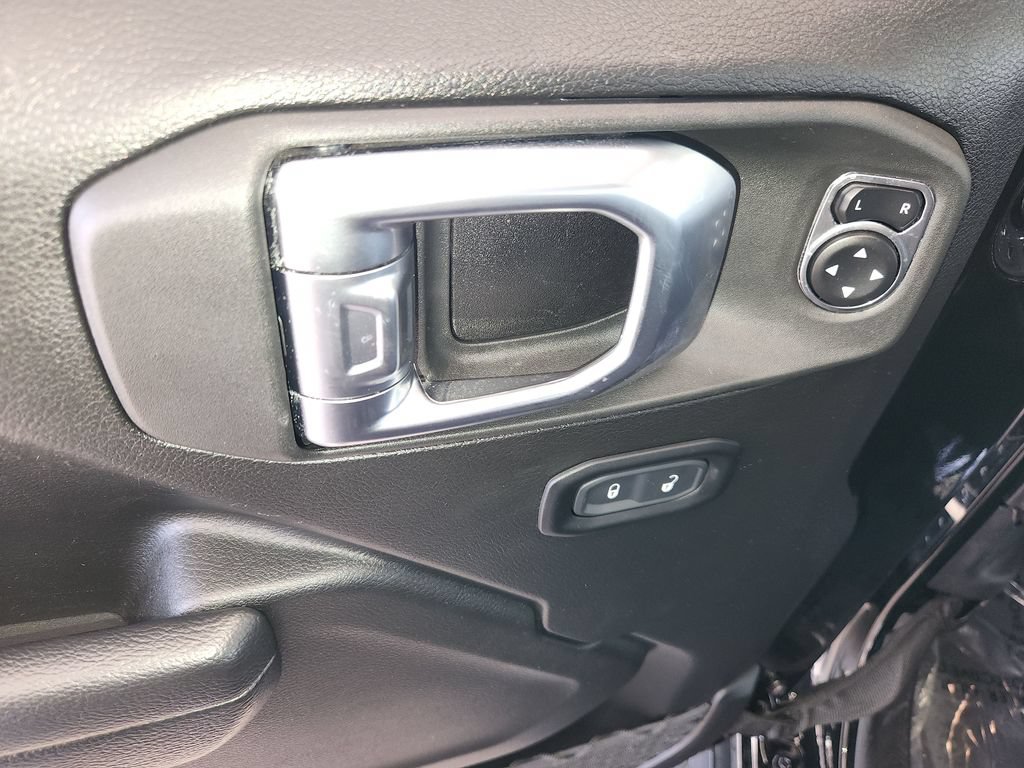 Used 2023 Jeep Wrangler Unlimited Sport w/ Sun And Sound Package AWD/4WD image 31