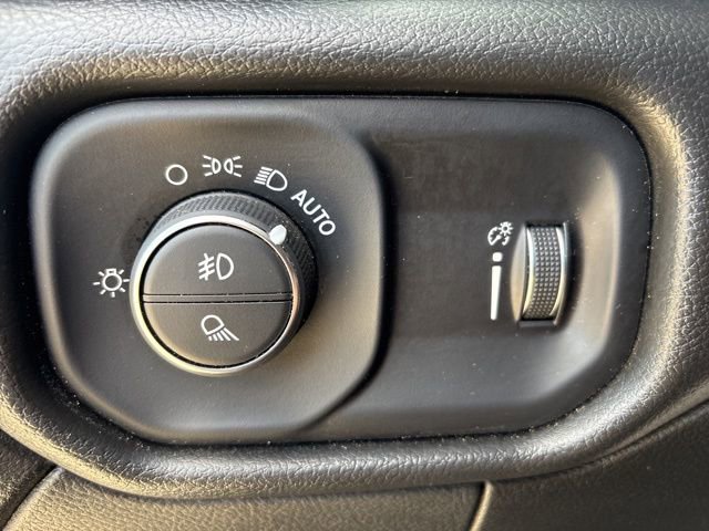 Used 2025 RAM 2500 Tradesman image 24