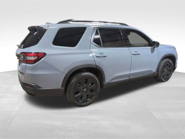 New 2026 Honda Pilot Black Edition image 6