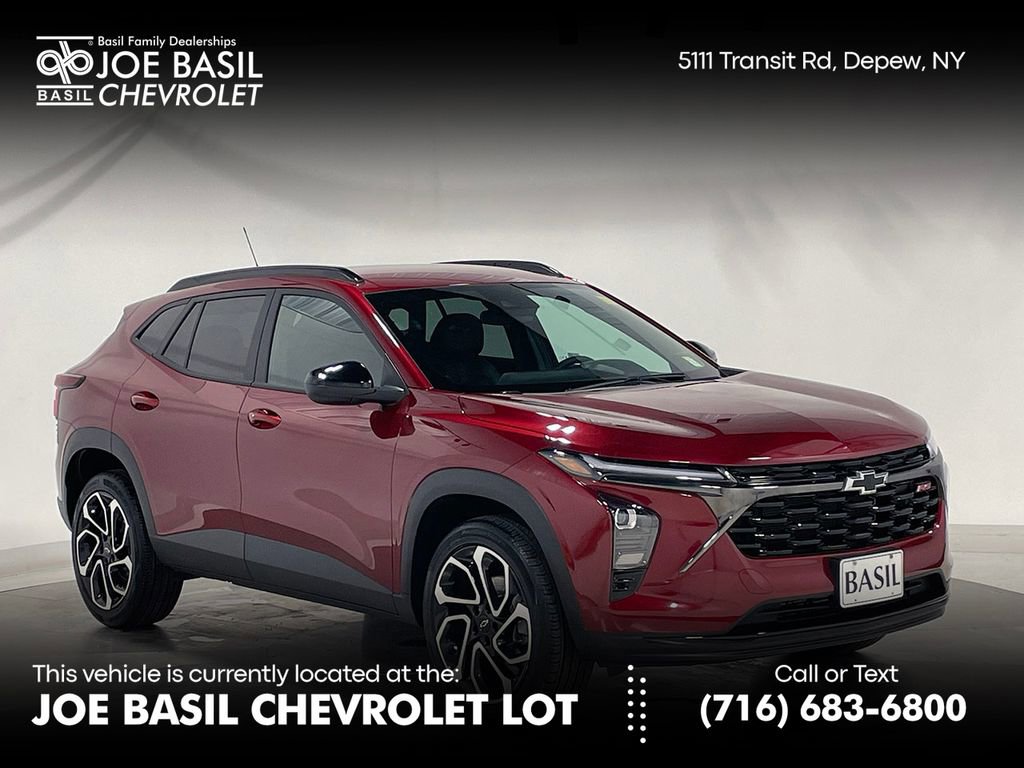 Used 2024 Chevrolet Trax RS FWD image 1