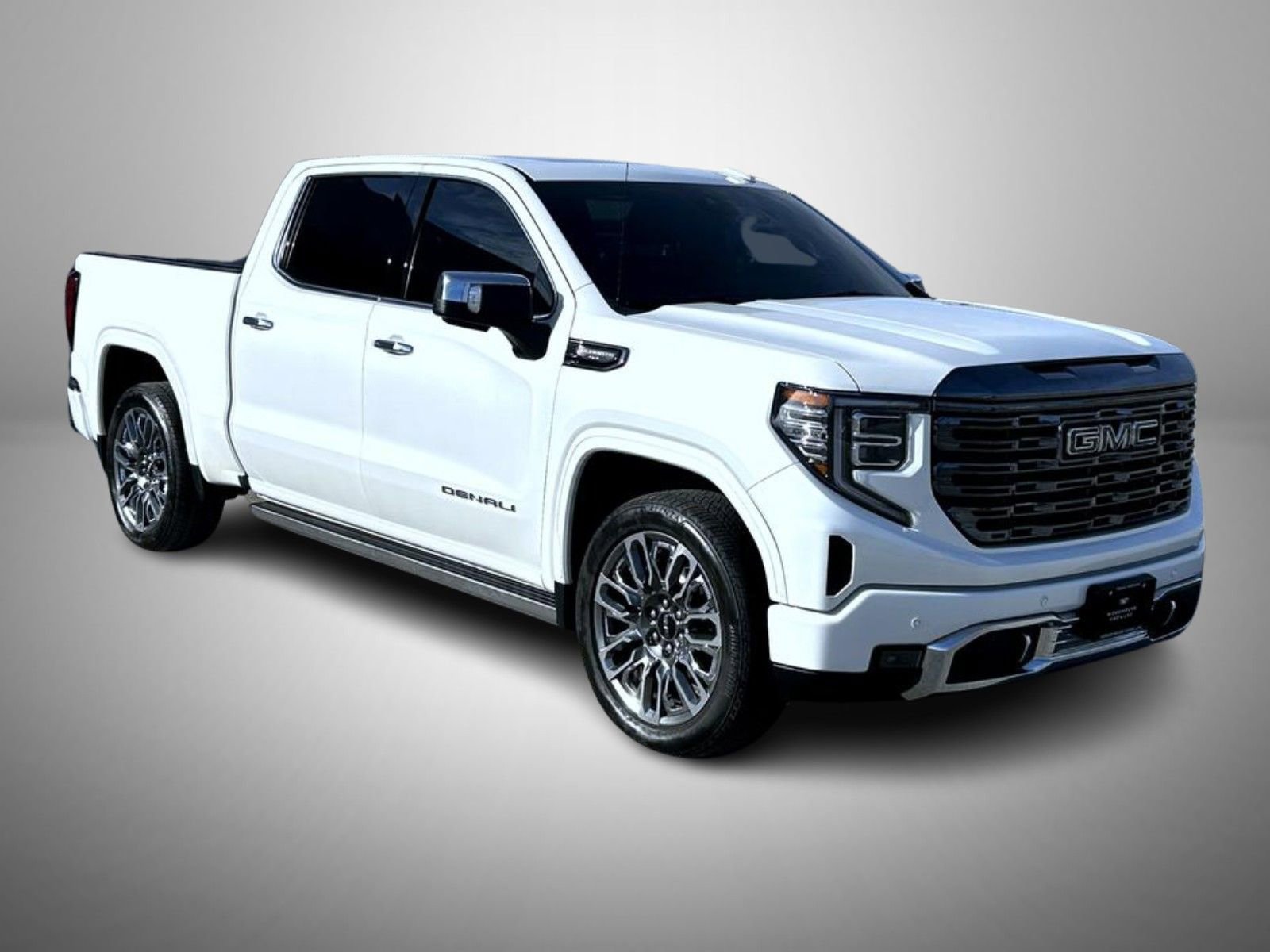 Used 2024 GMC Sierra 1500 Denali Ultimate image 3