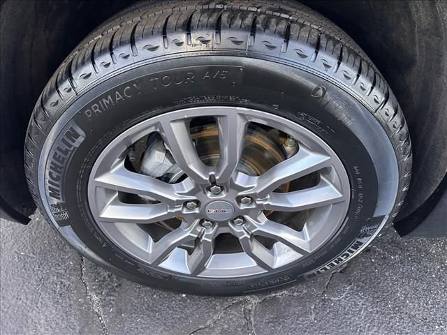 Certified 2022 GMC Terrain SLT image 15