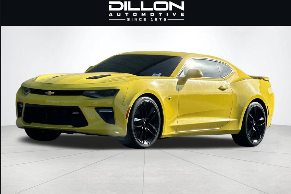 Used 2016 Chevrolet Camaro SS RWD image 8