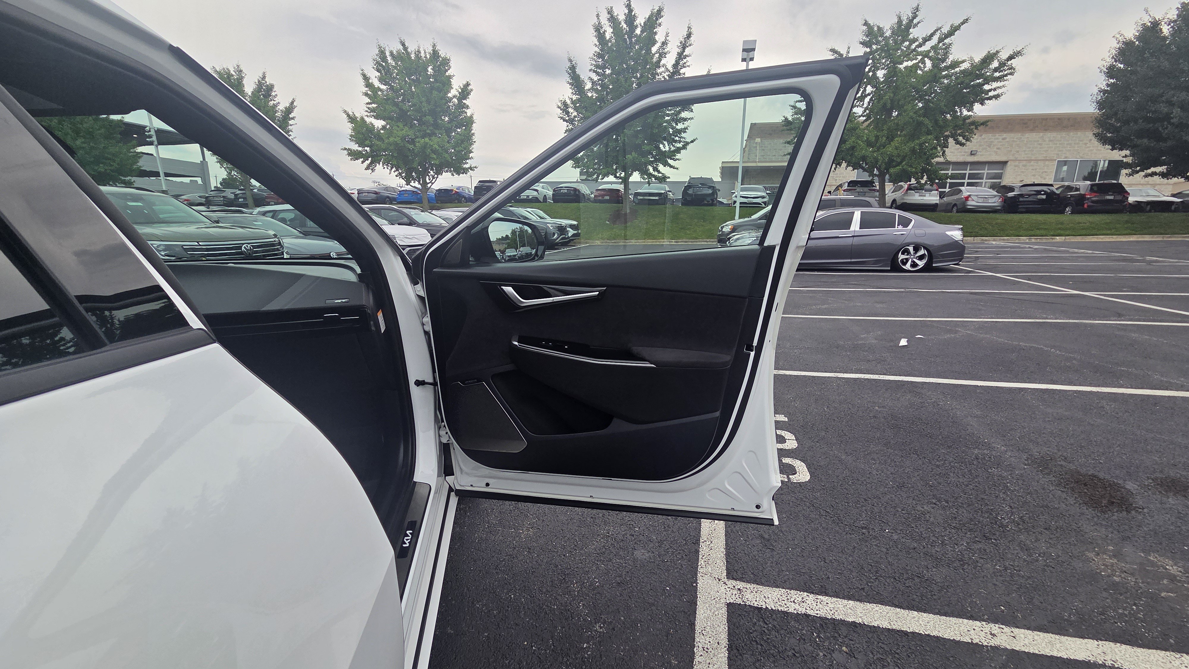 Certified 2023 Kia EV6 GT AWD/4WD image 29
