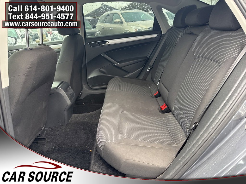 Used 2017 Volkswagen Passat 1.8T S image 30