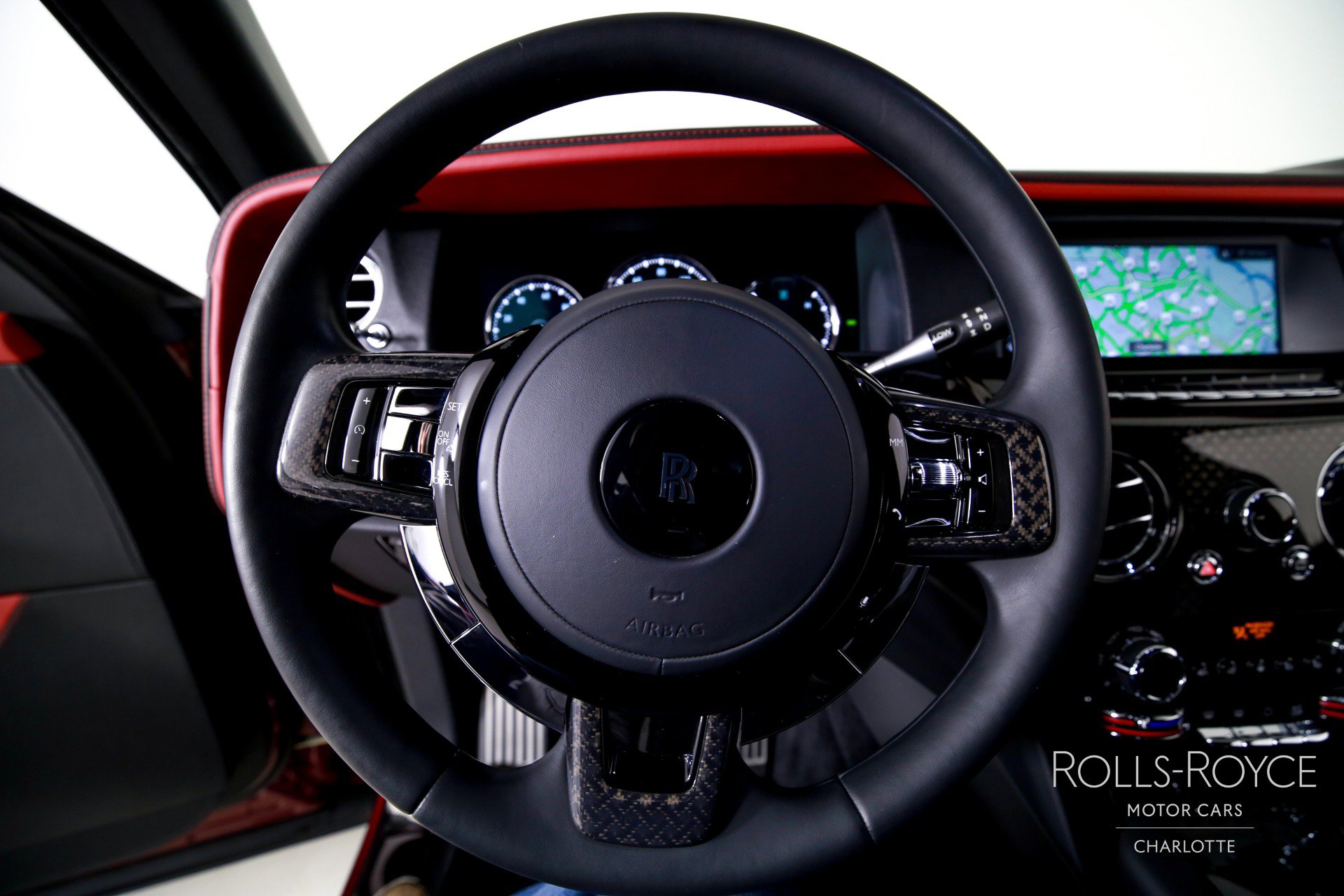 Used 2022 Rolls-Royce Cullinan Black Badge image 15