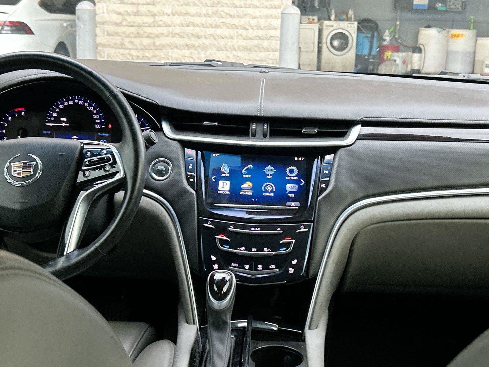 Used 2015 Cadillac XTS Luxury w/ Driver Awareness Package FWD image 18