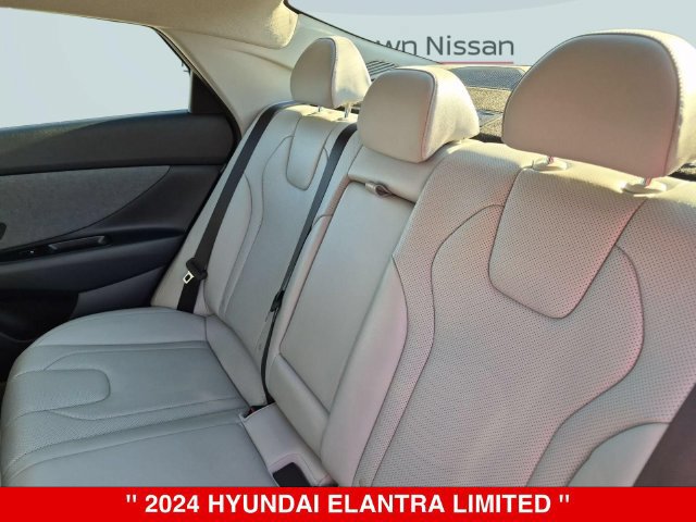 Used 2024 Hyundai Elantra Limited FWD image 36