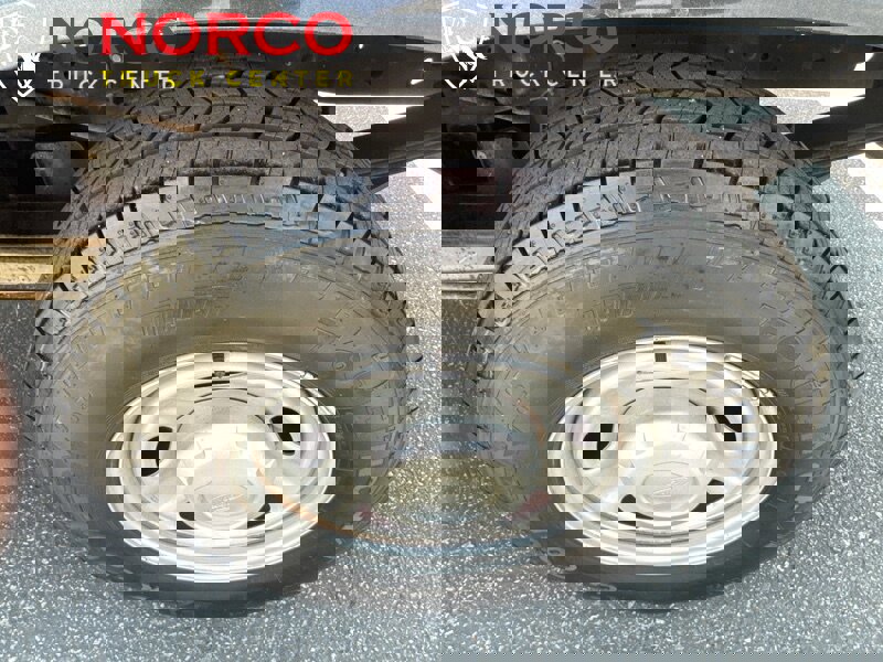 Used 2013 Ford F250 XL image 9