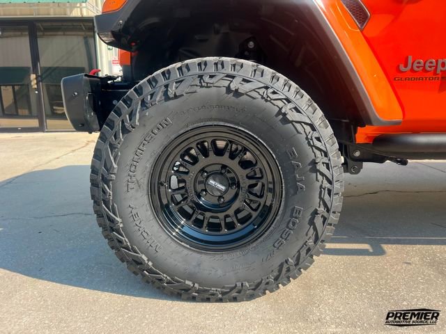 Used 2025 Jeep Gladiator Mojave image 45