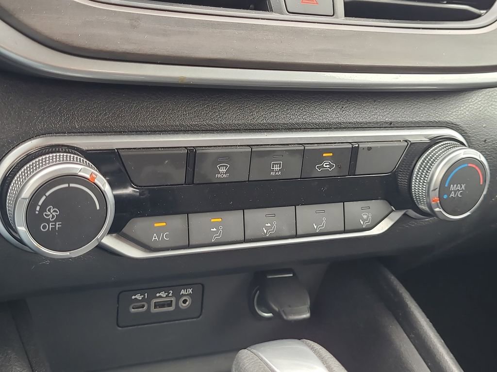Used 2025 Nissan Altima 2.5 SV FWD image 13