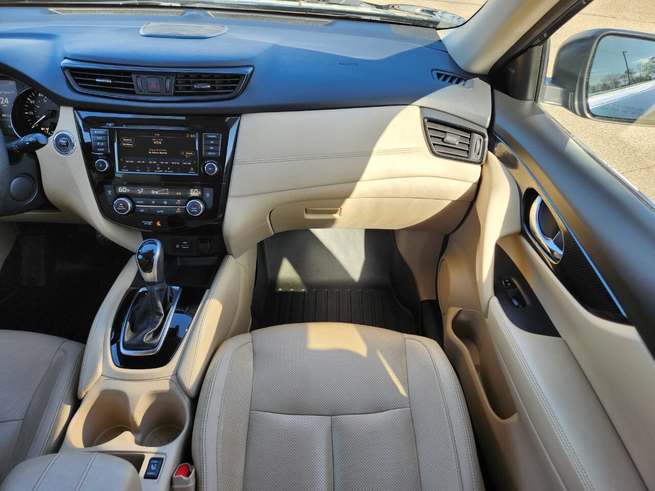 Used 2020 Nissan Rogue SL AWD/4WD image 17