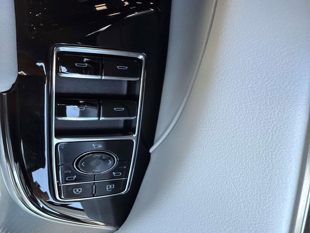 New 2026 Cadillac Lyriq Premium Sport image 19