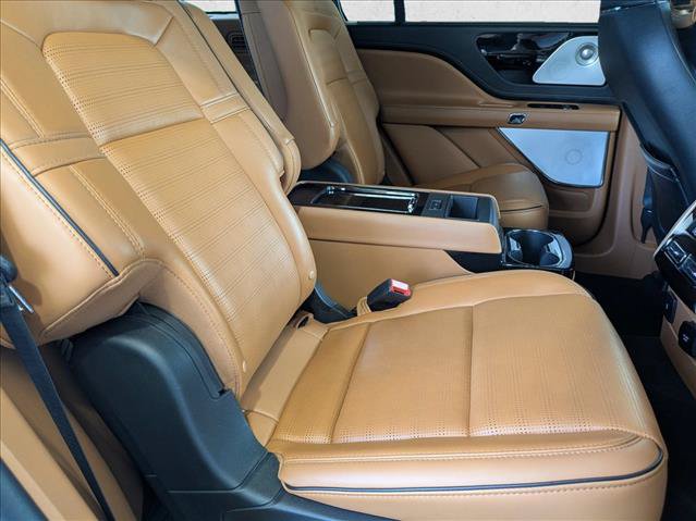 Used 2021 Lincoln Aviator Black Label Grand Touring w/ Class IV Trailer Tow Package AWD/4WD image 19