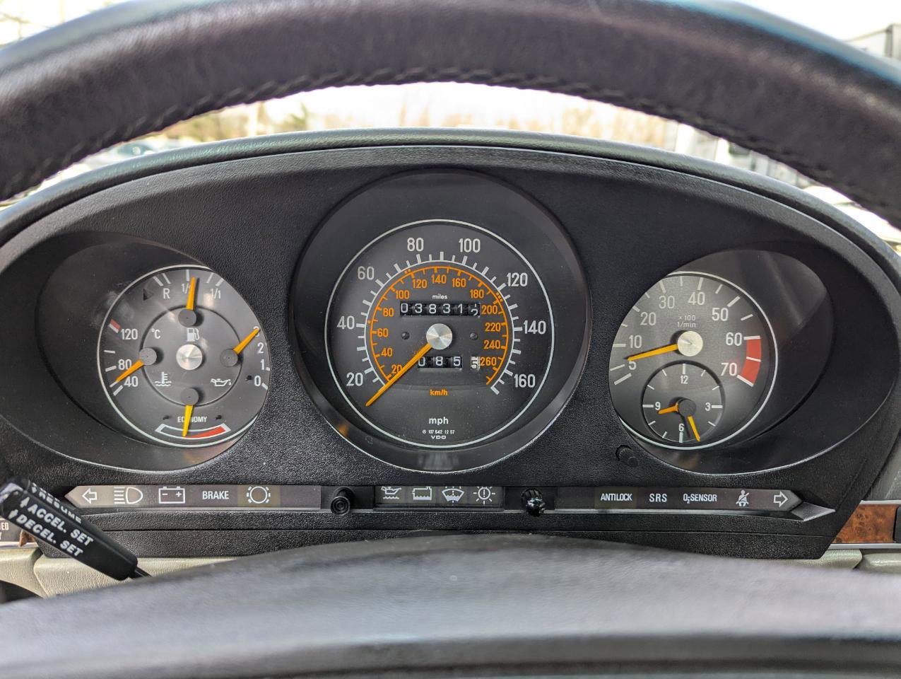 Used 1987 Mercedes-Benz 560 SL image 16